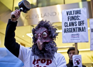 Vulture Funds: Claws off Argentina!